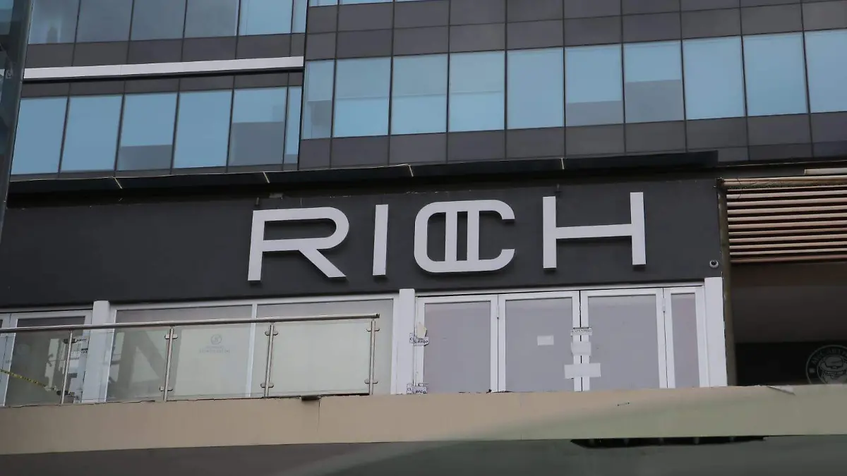 Rich (2)